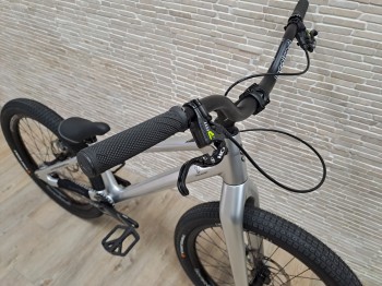 Bike 24" Extention Avenger Carbon - silber