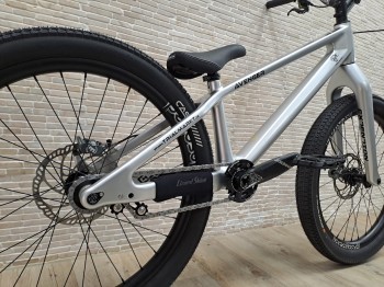 Bike 24" Extention Avenger Carbon - silber