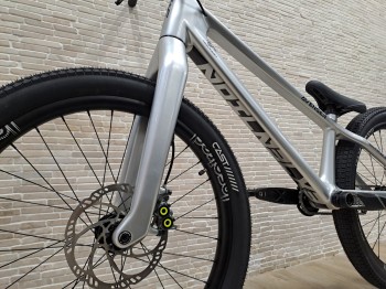 Bike 24" Extention Avenger Carbon - silber