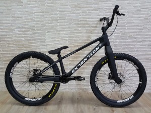 Bike 24" Extention Avenger Carbon - schwarz
