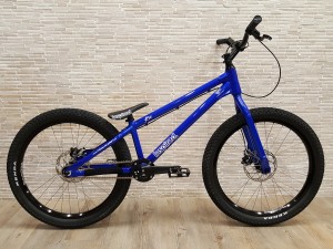 Bike 24" Inspired Flow - blau glanz